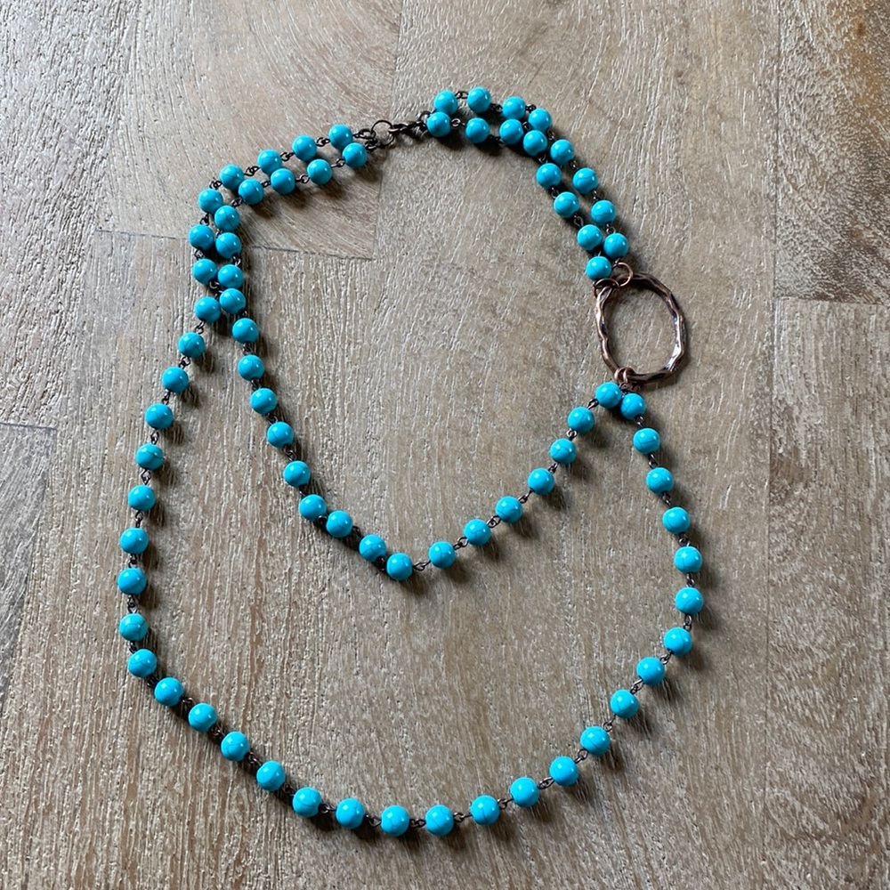 Turquoise beaded necklace